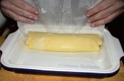 Hungarian Mooncake placing into pan